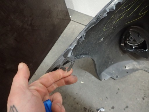 BRANIK PREDNJA STRANA NISSAN MICRA K13 REDIZAJN BRANIK PREDNJA STRANA NISSAN MICRA K13 REDIZAJN