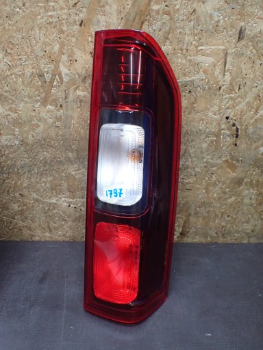 LAMPA FAR LAMPE FAROVI  ZADNJI RENAULT TRAFIC OPEL VIVARO 14-