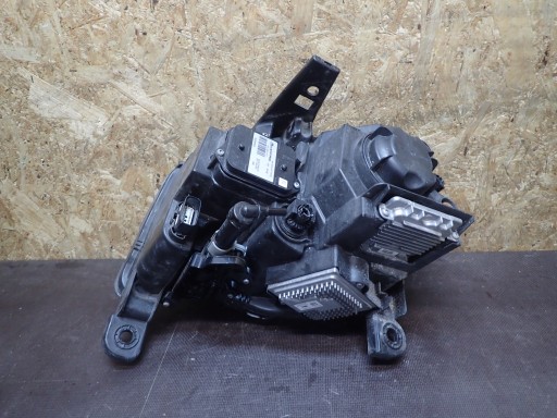 LAMPA FAR PREDNJA STRANA DESNA JEEP GRAND CHEROKEE WK2 SRT REDIZAJN 17- LAMPA FAR PREDNJA STRANA DESNA JEEP GRAND CHEROKEE WK2 SRT REDIZAJN 17-
