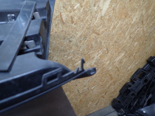 MASKA VW AMAROK REDIZAJN 2H7853651