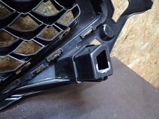 MASKA SEAT ATECA REDIZAJN 575853654M MASKA SEAT ATECA REDIZAJN 575853654M