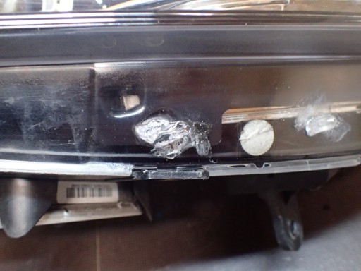 LAMPA FAR PREDNJA STRANA DESNA HYUNDAI I40 REDIZAJN XENON LED