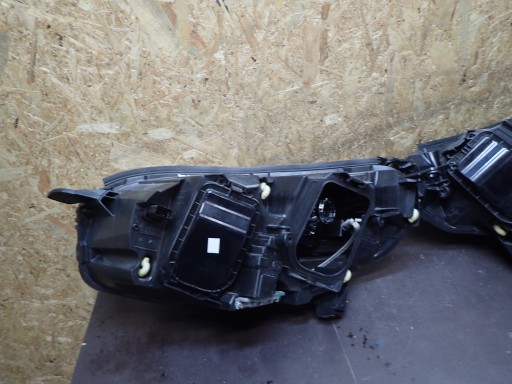 LAMPA FAR LAMPE FAROVI PEUGEOT EXPERT TRAVELLER XENON 16-