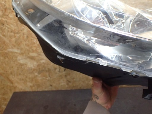 LAMPA FAR PREDNJA STRANA DESNA PEUGEOT 307 01-04 088033