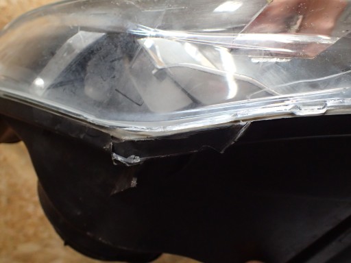 LAMPA FAR PREDNJA STRANA DESNA PEUGEOT 307 01-04 088033