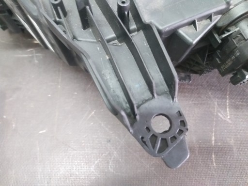 LAMPA FAR PREDNJA STRANA DESNA RENAULT TALISMAN REDIZAJN FULL LED