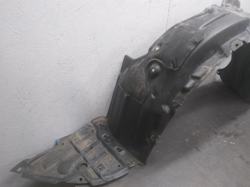 BLATOBRAN PREDNJA STRANA PVC BLATOBRANA LIJEVA TOYOTA PRIUS IV 4 15- 53876-47110