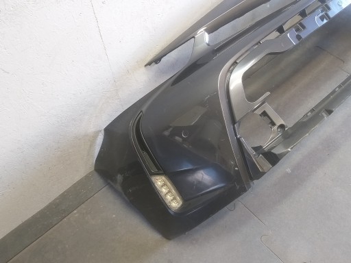 BRANIK PREDNJA STRANA TOYOTA PRIUS REDIZAJN 12-