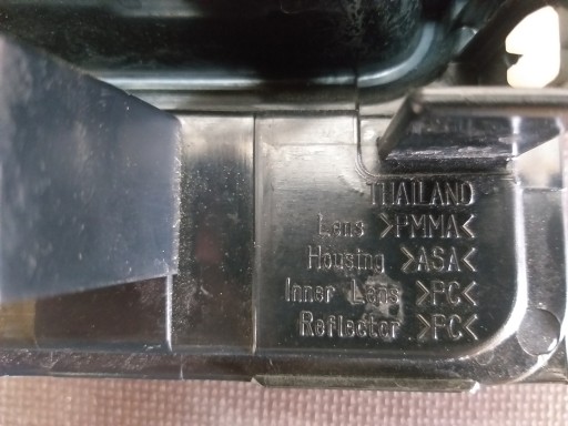 LAMPA FAR ZADNJI DESNA STRANA ISUZU D MAX III 3 20-