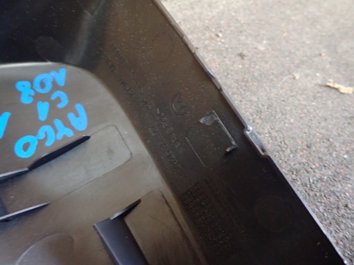 KUČIŠTE RETROVIZORA AYGO PEUGEOT 108 CITROEN C1 14-