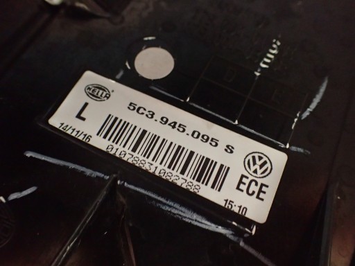 LAMPA FAR ZADNJI LIJEVA STRANA VW BEETLE CABRIO 5C3945095S LAMPA FAR ZADNJI LIJEVA STRANA VW BEETLE CABRIO 5C3945095S