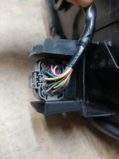 LAMPA FAR PREDNJA STRANA DESNA MAZDA CX-3 CX3 CX 3 FULL LED D10E-51030