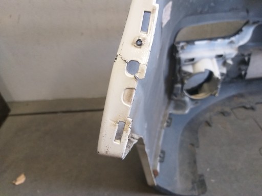 BRANIK PREDNJA STRANA FIAT TALENTO 16-