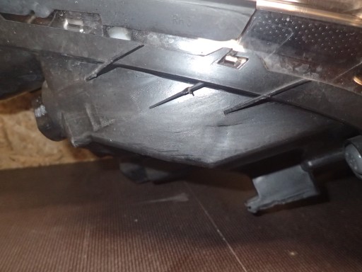 LAMPA FAR PREDNJA STRANA DESNA HYUNDAI IX20 IX 20