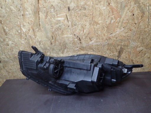 LAMPA FAR PREDNJA STRANA DESNA HYUNDAI IX20 IX 20