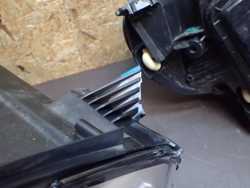 LAMPA FAR LAMPE FAROVI  PREDNJA STRANA PEUGEOT EXPERT 16- 9808572680