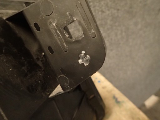 LAMPA FAR PREDNJA STRANA LIJEVA OPEL VIVARO B 14-