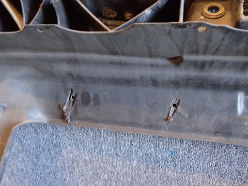 VEZNI LIM PREDNJA STRANA VW BEETLE CABRIO 1Y