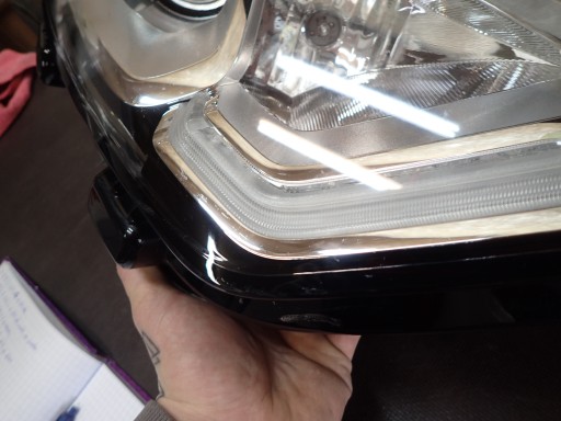 LAMPA FAR PREDNJA STRANA DESNA FORD ECOSPORT REDIZAJN LED LEČA
