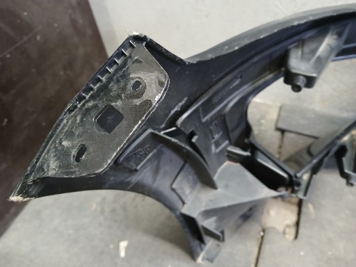 BRANIK PREDNJA STRANA FORD MUSTANG VI 6 REDIZAJN 18-