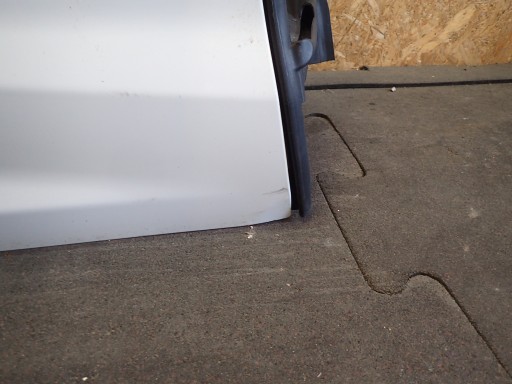 VRATA ZADNJI DESNA FORD B MAX