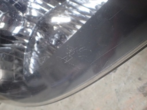 LAMPA FAR PREDNJA STRANA DESNA MAZDA 323F 01-03 BJ