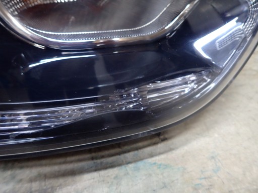 LAMPA FAR DESNA STRANA PREDNJA HYUNDAI IX35 REDIZAJN XENON LED