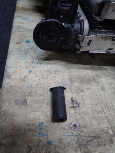 HLADNJAK VODE KLIMA INTERCOOLER VOLVO V40 V60 S80