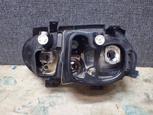 LAMPA FAR PREDNJA STRANA DESNA VW GOLF IV 4 1J1941018B LAMPA FAR PREDNJA STRANA DESNA VW GOLF IV 4 1J1941018B