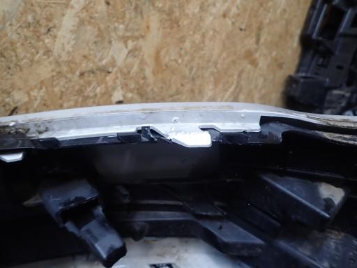 BRANIK PREDNJA STRANA FORD C MAX MK2 REDIZAJN 15-