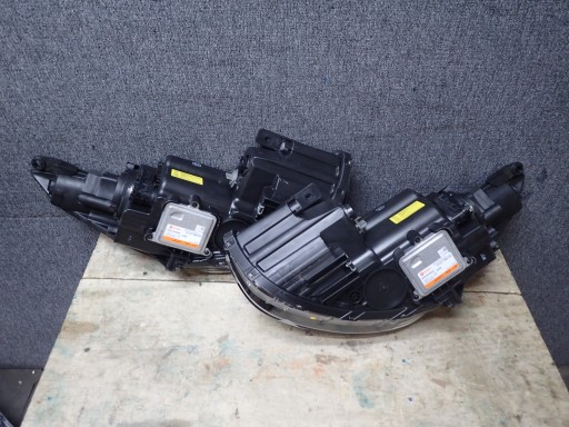 LAMPA FAR LAMPE FAROVI PREDNJA STRANA HYUNDAI IX35 REDIZAJN XENON NOVI LAMPA FAR LAMPE FAROVI PREDNJA STRANA HYUNDAI IX35 REDIZAJN XENON NOVI