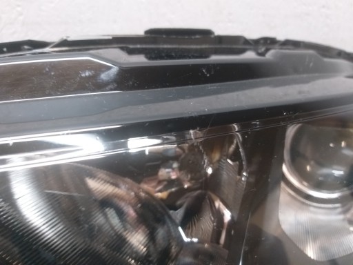 LAMPA FAR PREDNJA STRANA LIJEVA FORD ECOSPORT REDIZAJN XENON