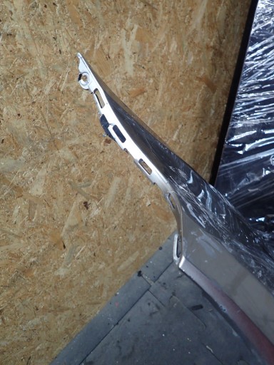 BRANIK PREDNJA STRANA VW PASSAT CC REDIZAJN 12- 3C8