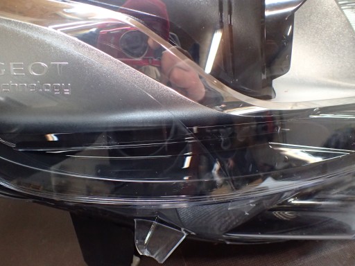 LAMPA FAR PREDNJA STRANA DESNA PEUGEOT EXPERT XENON 16-
