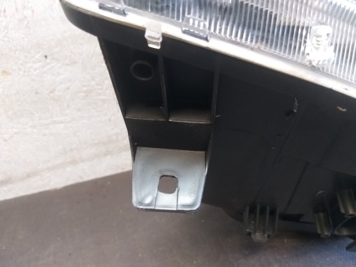 LAMPA FAR PREDNJA STRANA LIJEVA MERCEDES SPRINTER W906 06-14 A9068200161 LAMPA FAR PREDNJA STRANA LIJEVA MERCEDES SPRINTER W906 06-14 A9068200161
