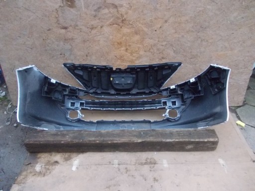 BRANIK PREDNJA STRANA PEUGEOT 207