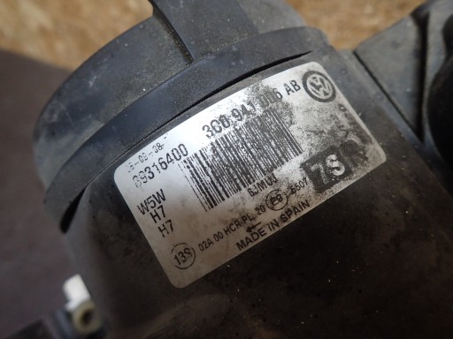 LAMPA FAR PREDNJA STRANA DESNA VW PASSAT B6 LEČA 3C0941006