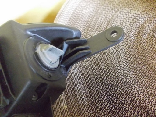 LAMPA FAR PREDNJA STRANA LIJEVA HYUNDAI IX20 IX 20