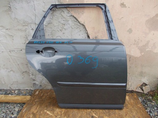 VRATA VOLVO V50 KARAVAN 04- DESNA ZADNJI VRATA VOLVO V50 KARAVAN 04- DESNA ZADNJI