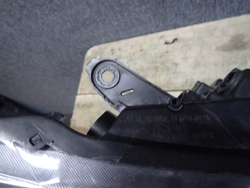 LAMPA FAR PREDNJA STRANA DESNA DACIA DOKKER