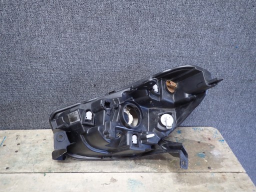 LAMPA FAR PREDNJA STRANA DESNA DACIA DOKKER
