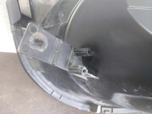 LAMPA FAR PREDNJA STRANA DESNA MITSUBISHI COLT REDIZAJN 08- 8301B180 LAMPA FAR PREDNJA STRANA DESNA MITSUBISHI COLT REDIZAJN 08- 8301B180