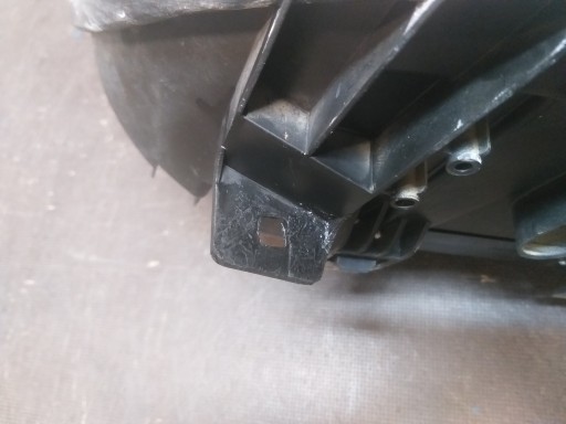 LAMPA FAR PREDNJA STRANA DESNA MERCEDES SPRINTER W906 06-14 A9068200261 LAMPA FAR PREDNJA STRANA DESNA MERCEDES SPRINTER W906 06-14 A9068200261
