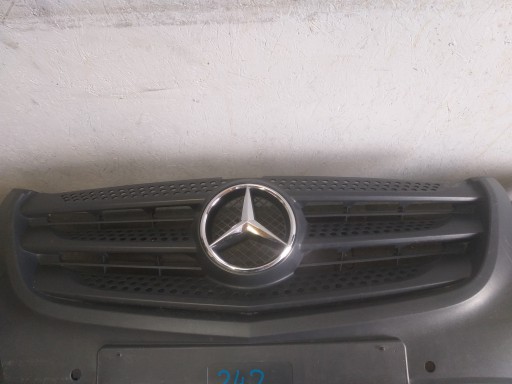 BRANIK PREDNJA STRANA MERCEDES VIANO W447