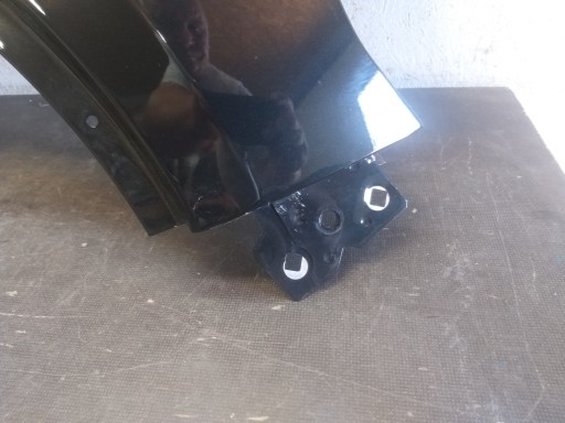 BLATOBRAN PREDNJA STRANA DESNA ALFA ROMEO STELVIO BLATOBRAN PREDNJA STRANA DESNA ALFA ROMEO STELVIO