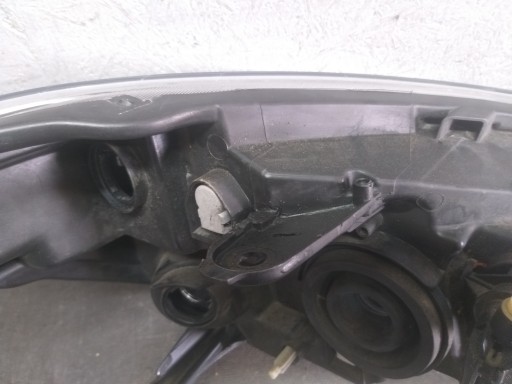 LAMPA FAR PREDNJA STRANA LIJEVA DACIA DOKKER 260607950R