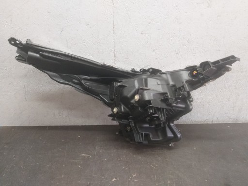 LAMPA FAR PREDNJA STRANA LIJEVA TOYOTA PRIUS IV 4 FULL LED