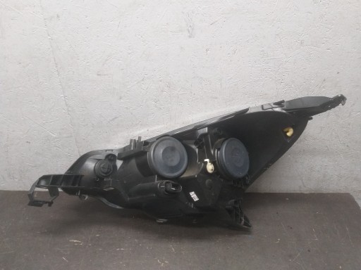 LAMPA FAR PREDNJA STRANA DESNA CITROEN DS3 C3 9677033880-04