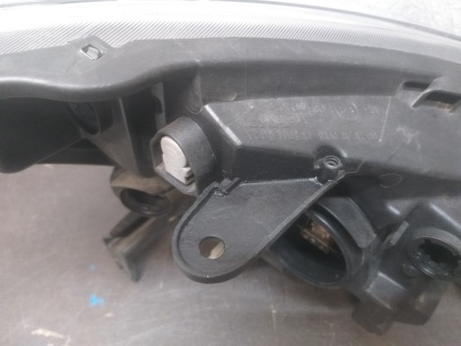 LAMPA FAR PREDNJA STRANA LIJEVA DACIA DOKKER 260609769R