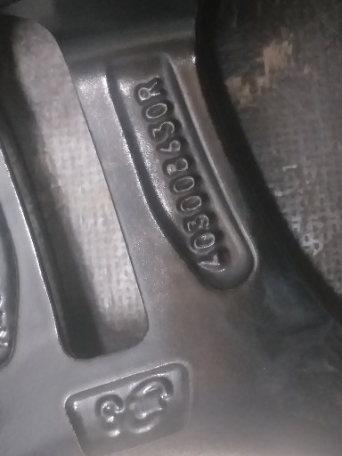FELGA ALUMINIJSKA SMART RENAULT TWINGO 5,5J 15 FELGA ALUMINIJSKA SMART RENAULT TWINGO 5,5J 15